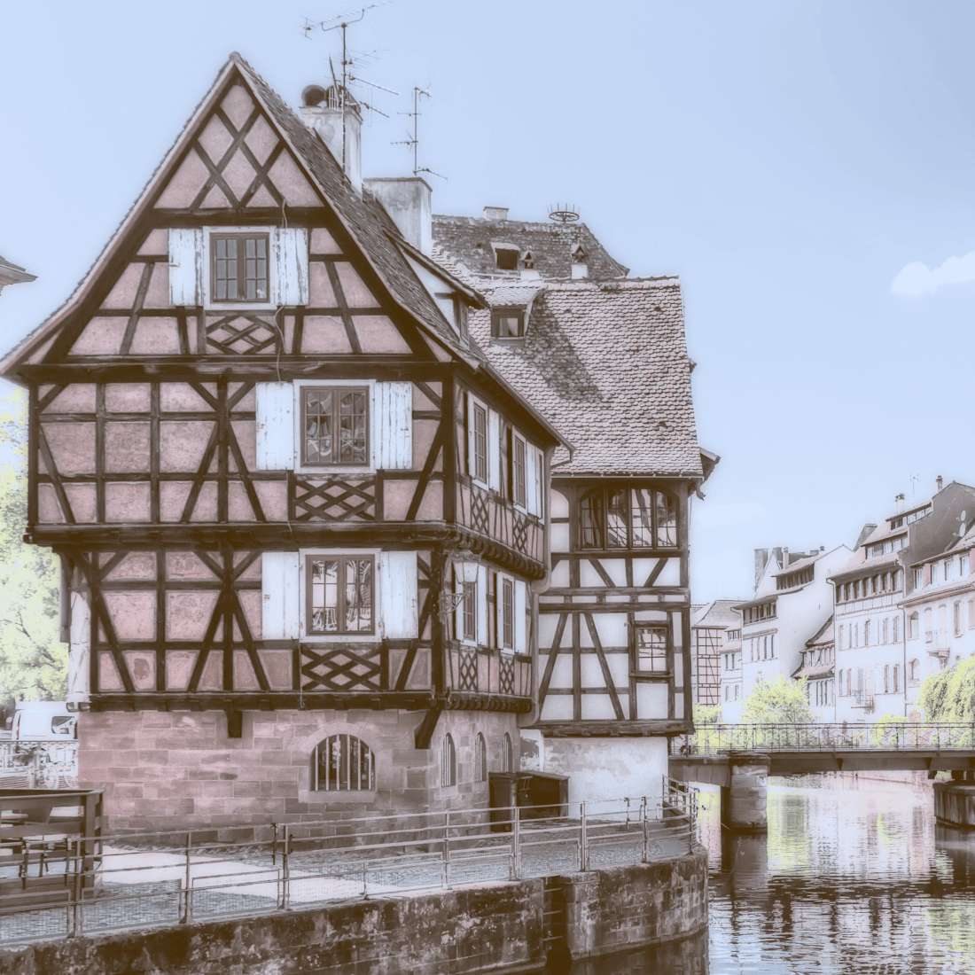 (Image de l'article n°173 : Image de l'article `UNESCO : Strasbourg est nommée Capitale mondiale du livre pour l’année 2024`)